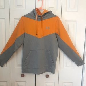 Men’s Under armor sweatshirt